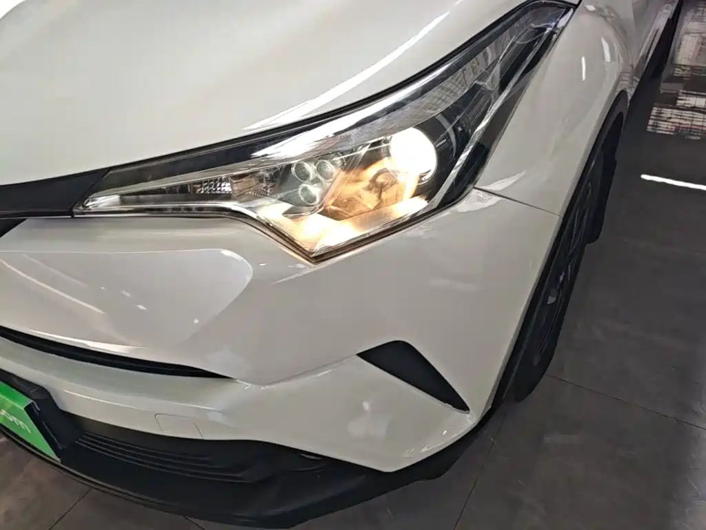 Toyota IZOA — миниатюра 24