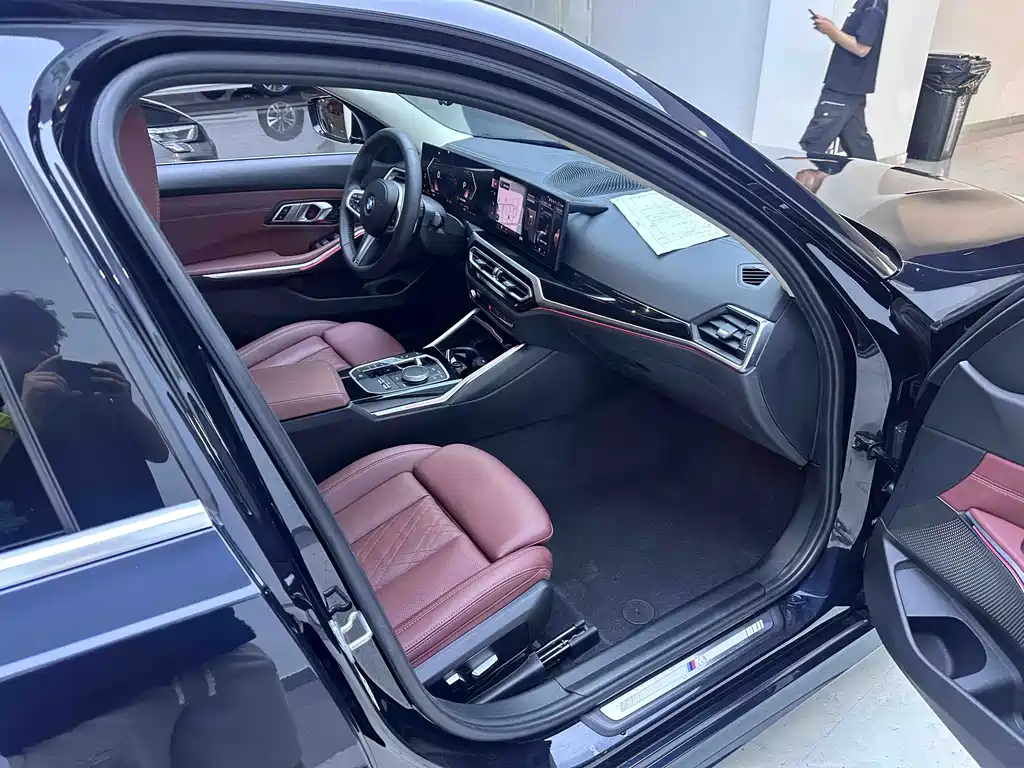 BMW 3 Series — миниатюра 11