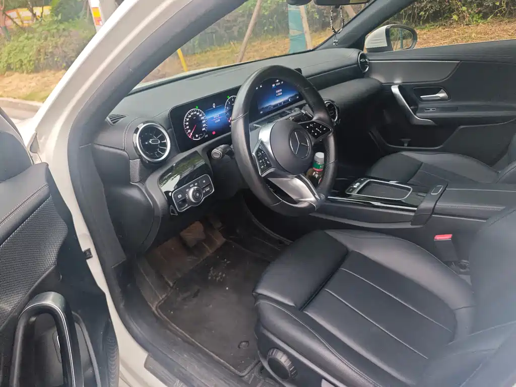 Mercedes-Benz A-Class — миниатюра 7