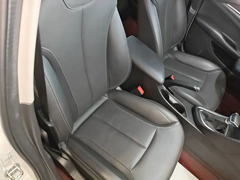 Buick Excelle — миниатюра 25
