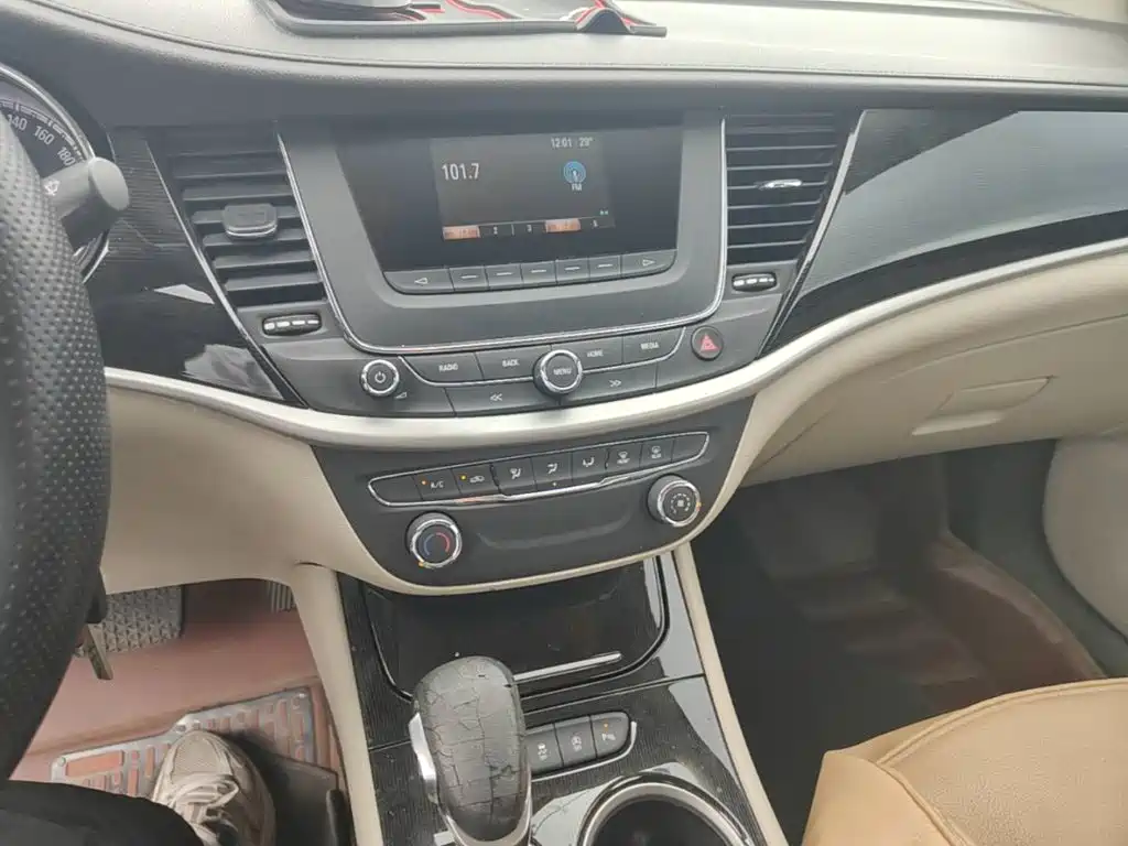 Buick Verano — миниатюра 18