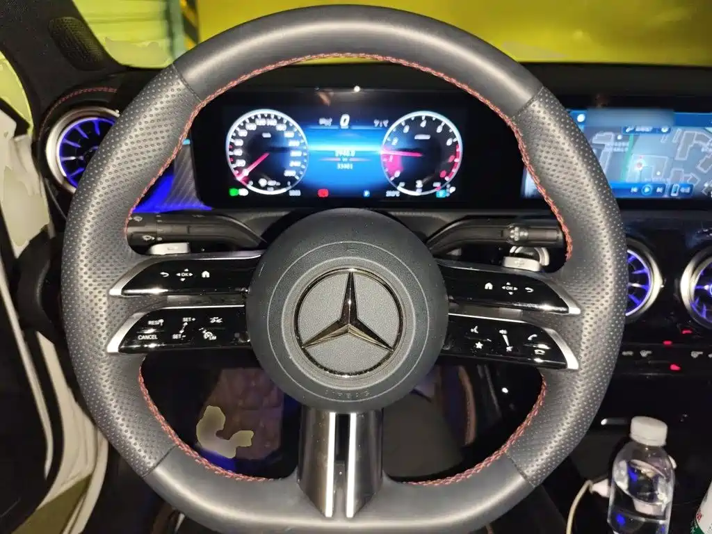 Mercedes-Benz A-Class — миниатюра 6