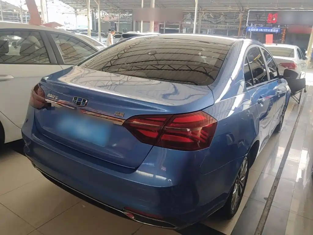 Geely Emgrand — миниатюра 7