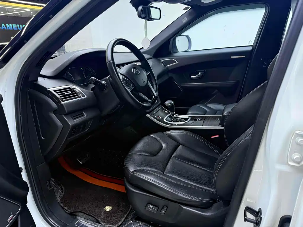 Landwind X7 2016 2.0T Premium
