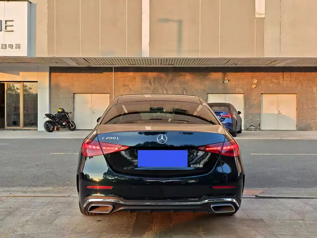 Mercedes-Benz C-Class — миниатюра 3