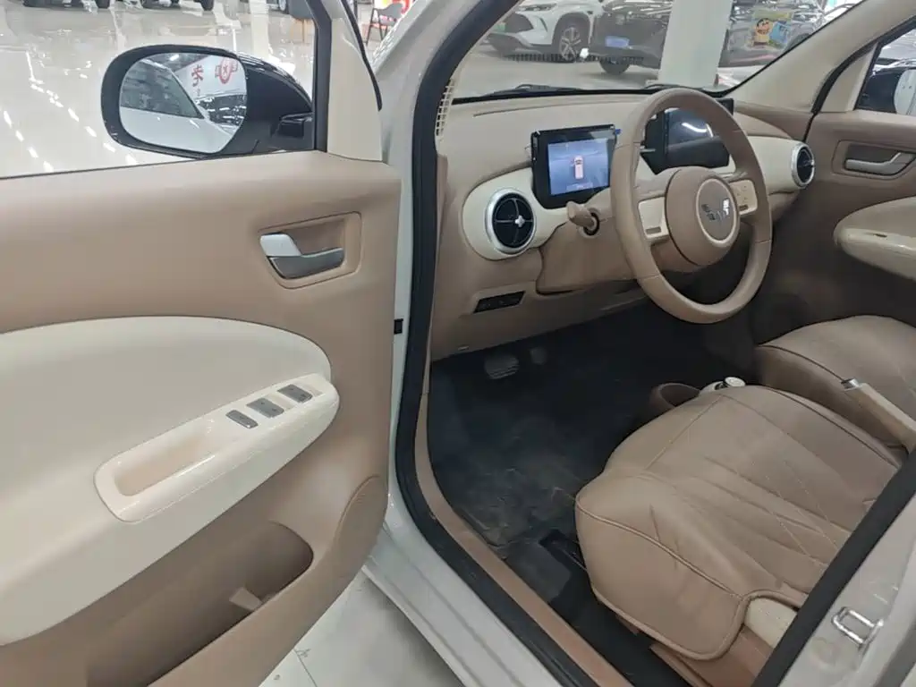 Wuling MINIEV — миниатюра 16