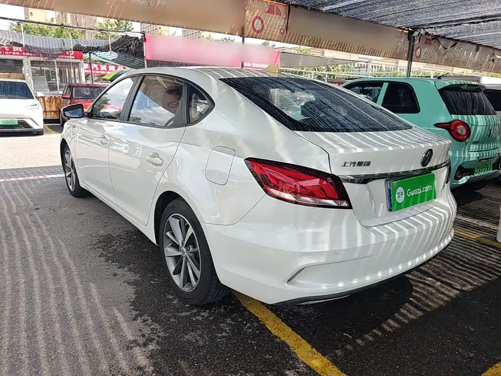 MG MG6 — миниатюра 5