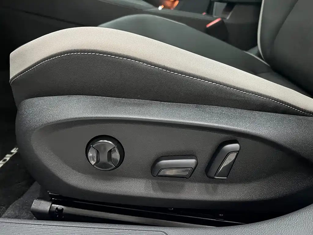 Volkswagen Golf — миниатюра 13