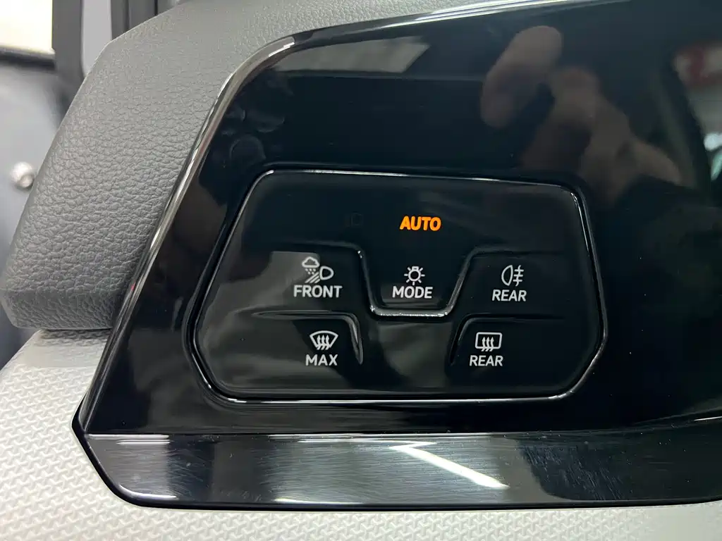 Volkswagen Golf — миниатюра 15