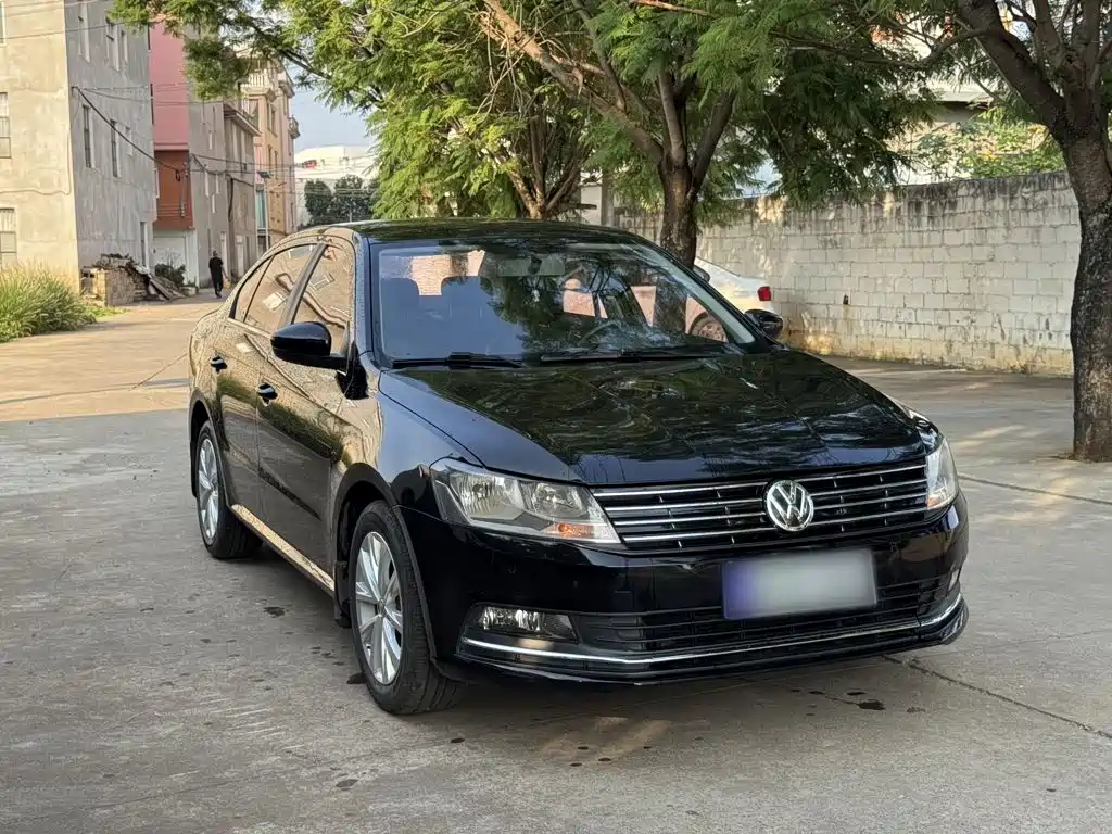 Volkswagen Lavida — миниатюра 4