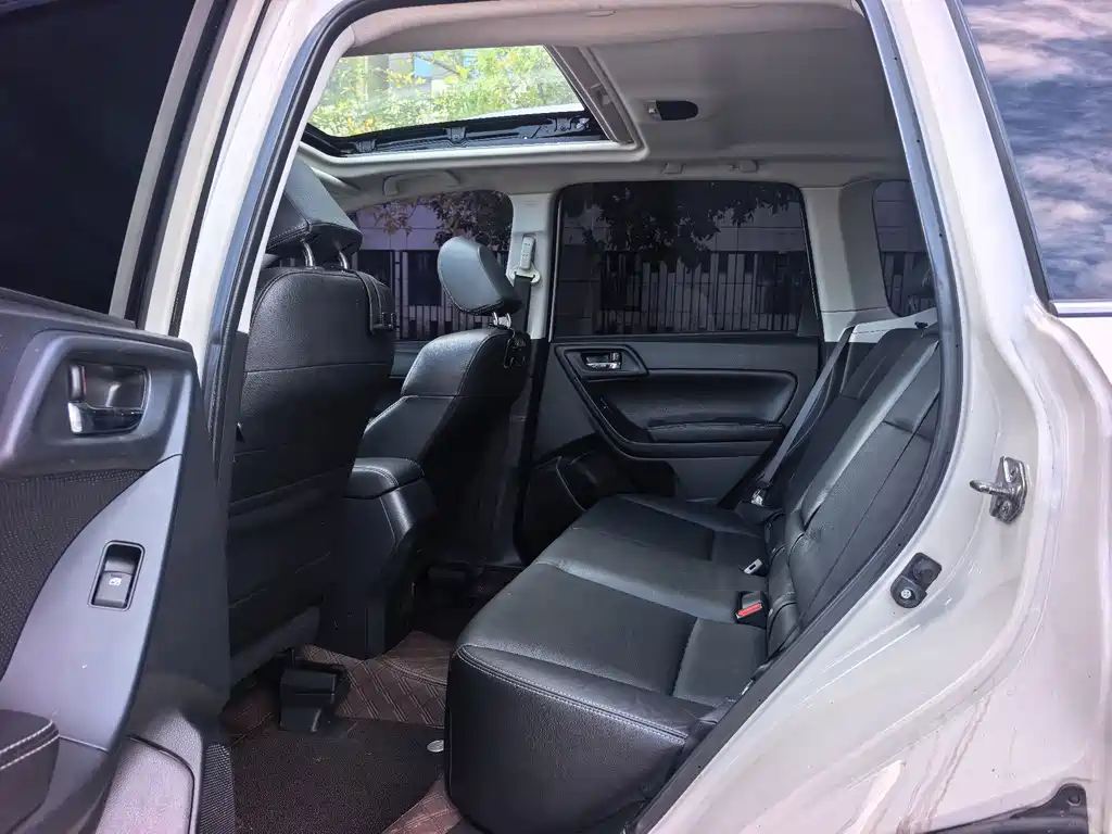 Subaru Forester — миниатюра 12