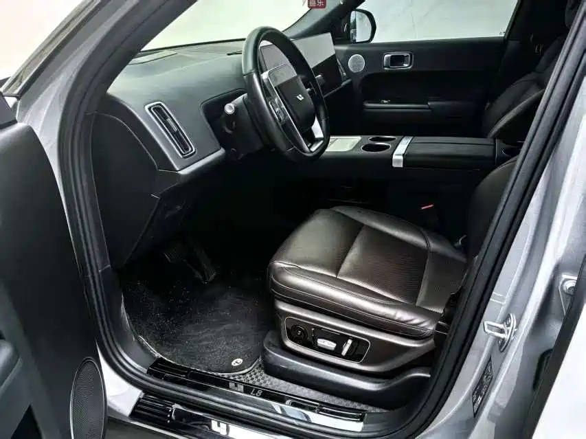 Li Auto Li L8 — миниатюра 3