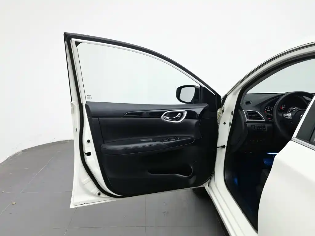 Nissan Sylphy — миниатюра 8