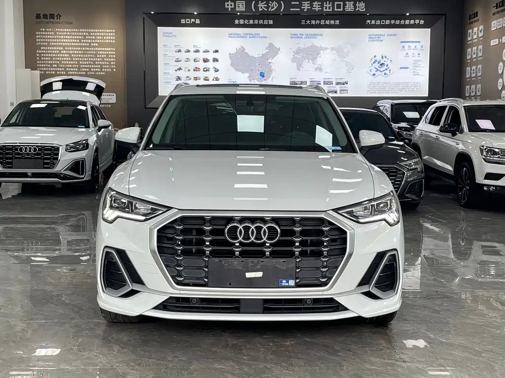 Audi Q3 2022 35 TFSI Fashion