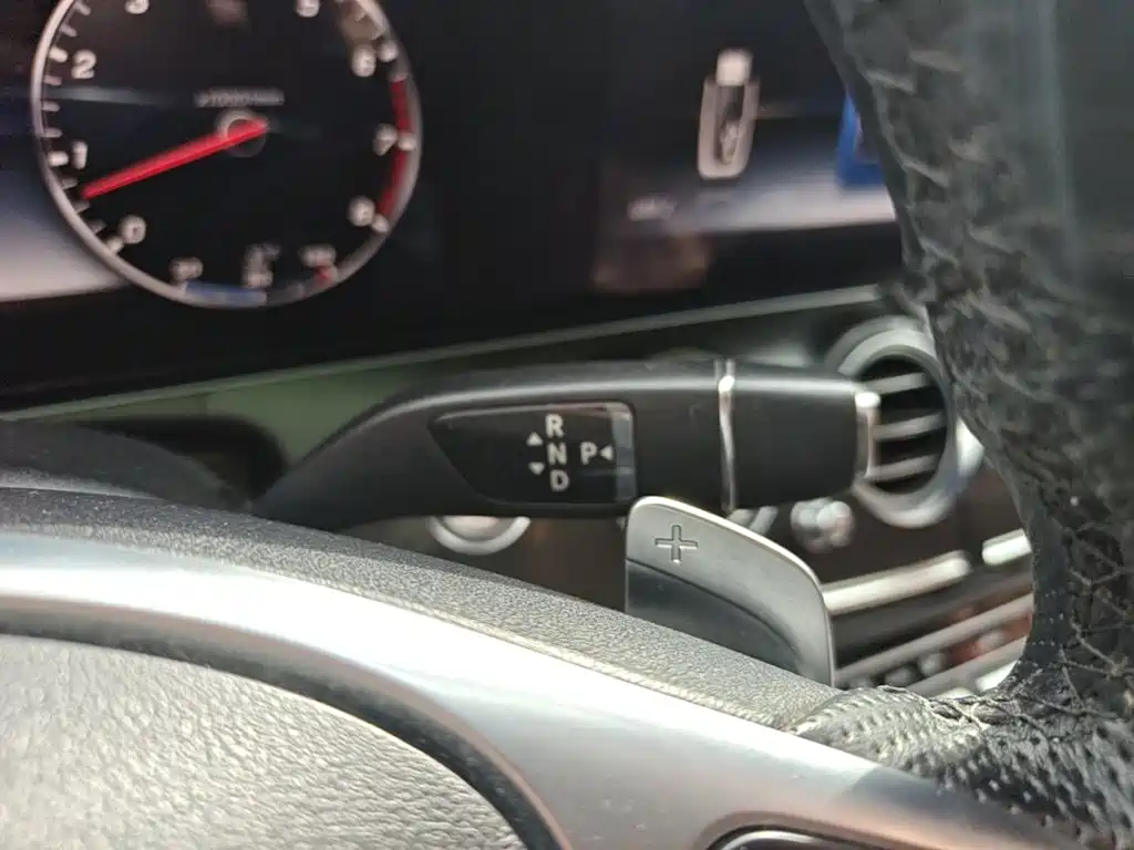 Mercedes-Benz E-Class — миниатюра 14