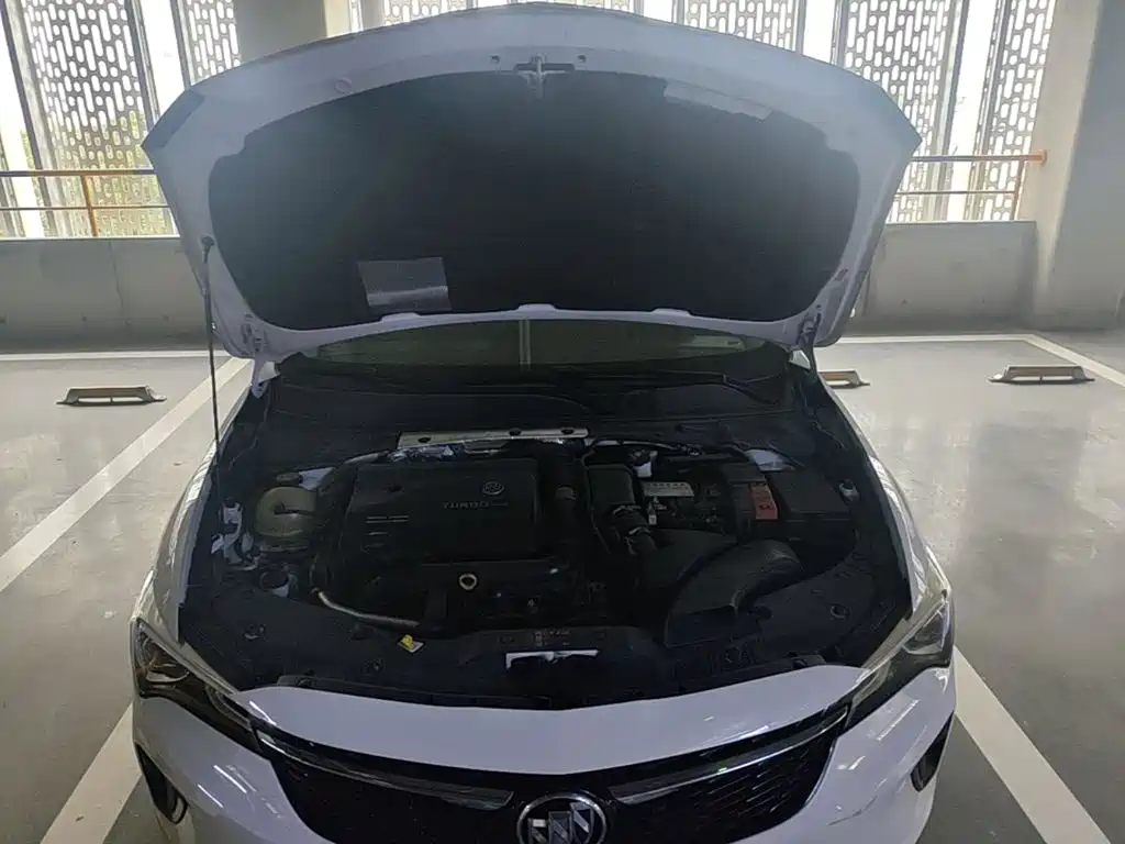 Buick Verano — миниатюра 16