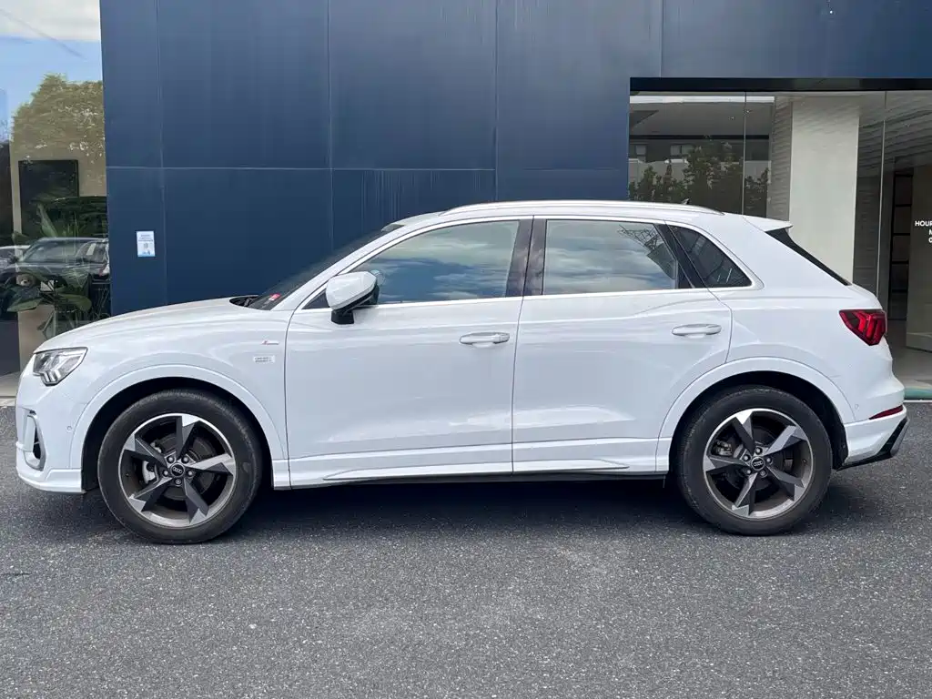 Audi Q3 — миниатюра 4