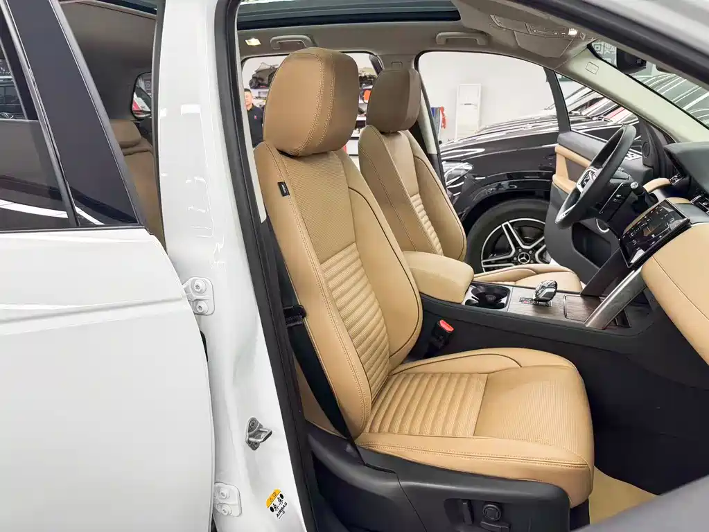 Land Rover Discovery Sport — миниатюра 13