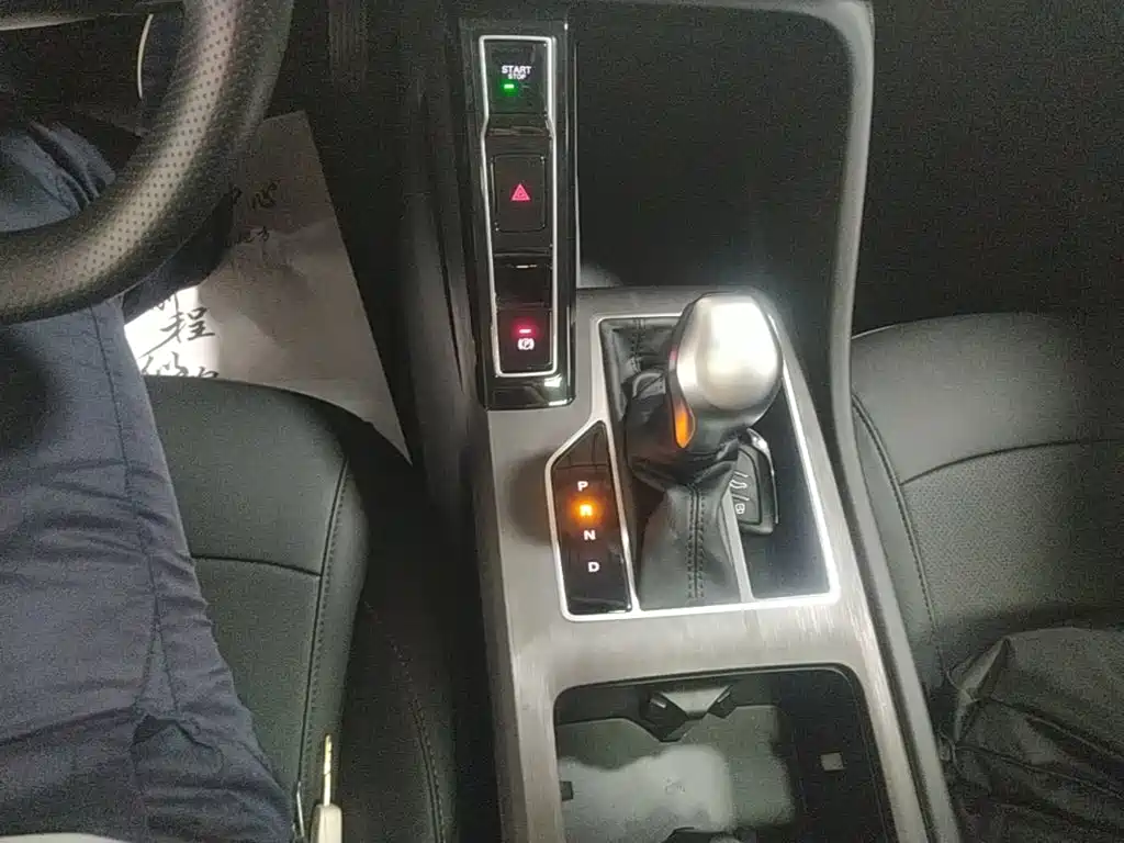 Roewe i5 — миниатюра 14
