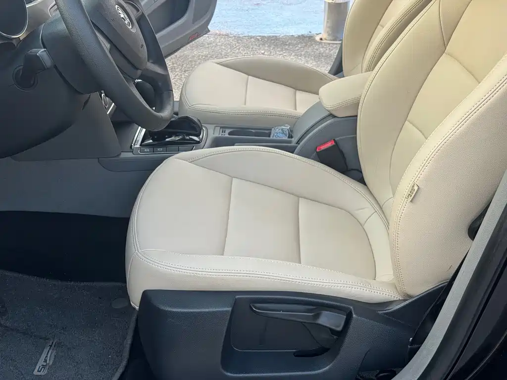 Skoda Superb — миниатюра 13