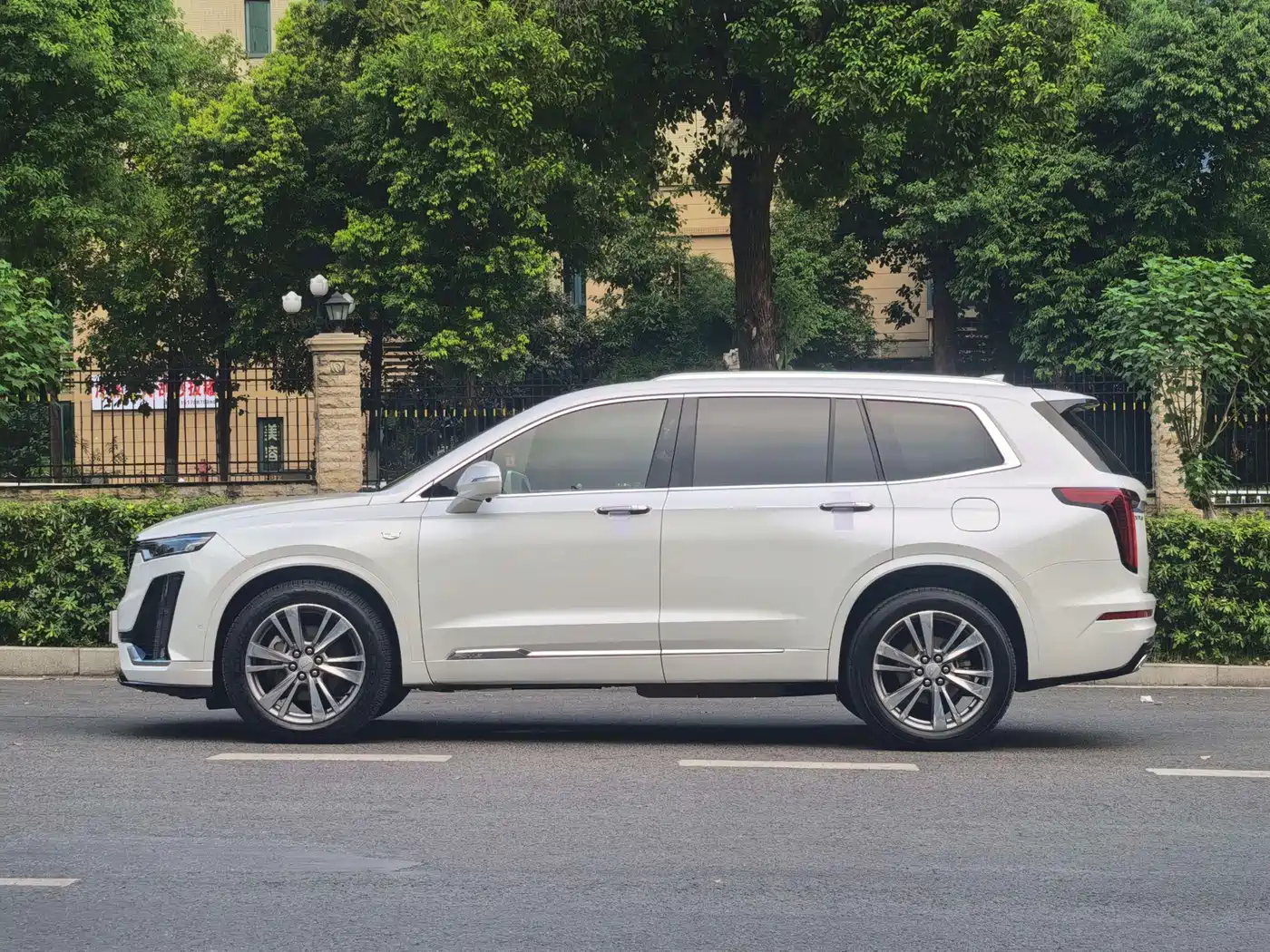 Cadillac XT6