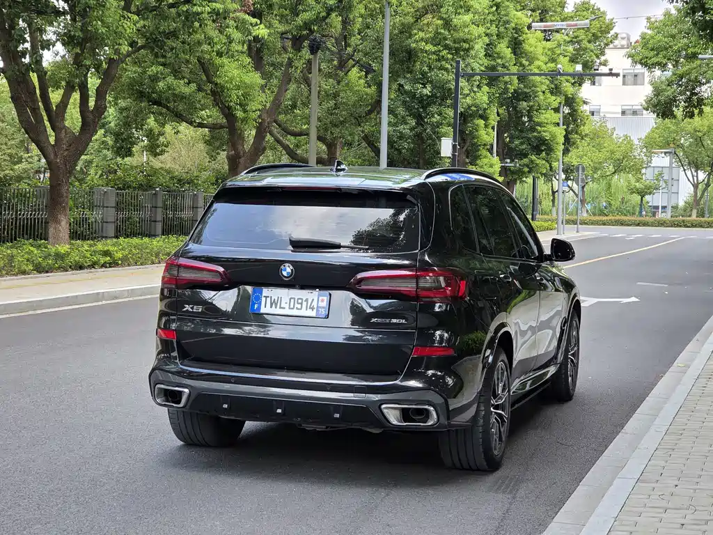 BMW X5 — миниатюра 14