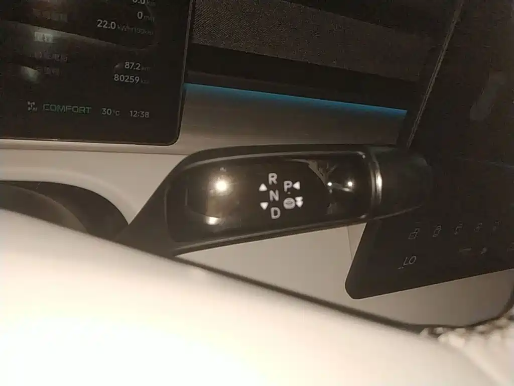 XPeng X9 — миниатюра 14