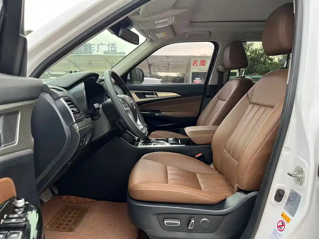 Changan CS95 — миниатюра 4