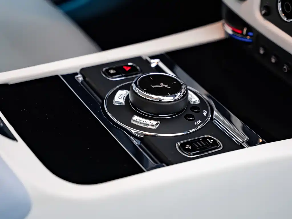 Rolls-Royce Wraith — миниатюра 11