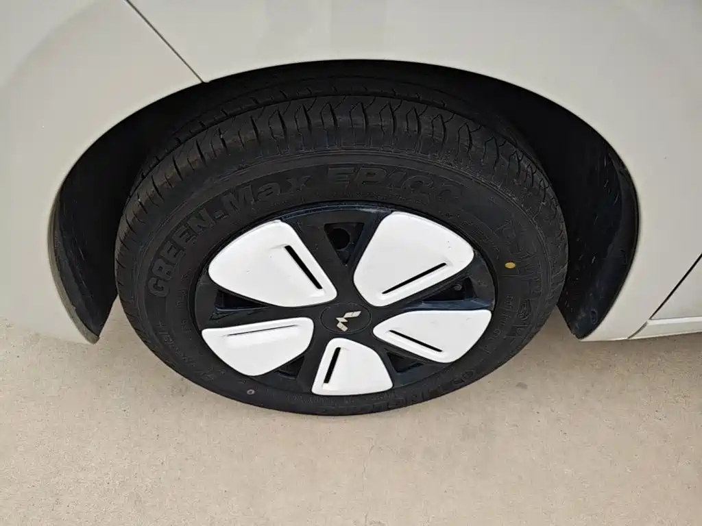 Wuling MINIEV — миниатюра 23