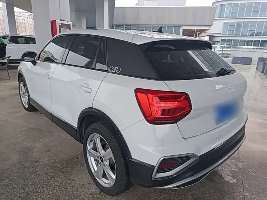 Audi Q2L — миниатюра 5