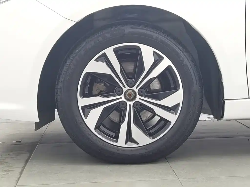 Roewe 360 — миниатюра 17