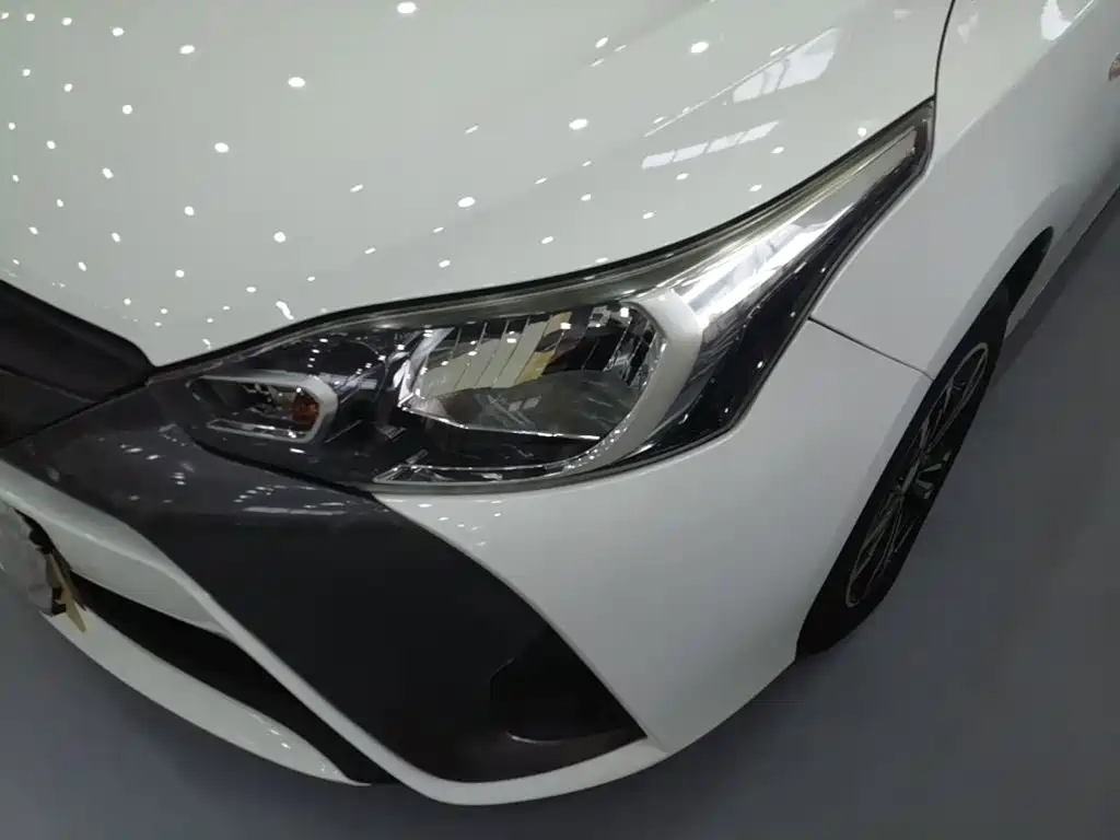 Toyota Yaris L — миниатюра 24