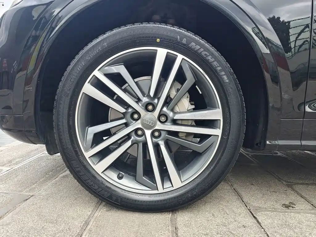 Audi Q5L — миниатюра 5