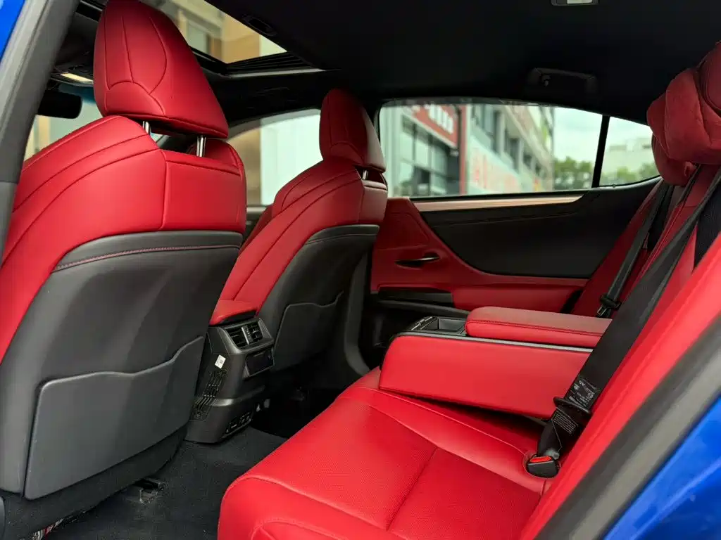 Lexus ES — миниатюра 6