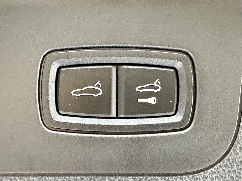 Porsche Panamera — миниатюра 24