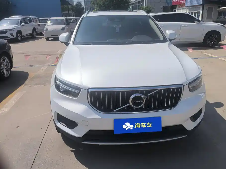 Volvo XC40 — миниатюра 2