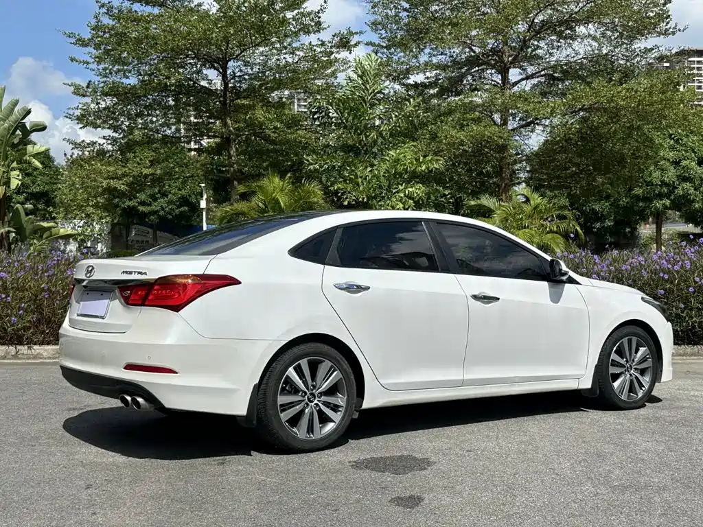 Hyundai Mistra — миниатюра 6