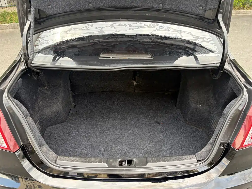 Geely King Kong — миниатюра 15