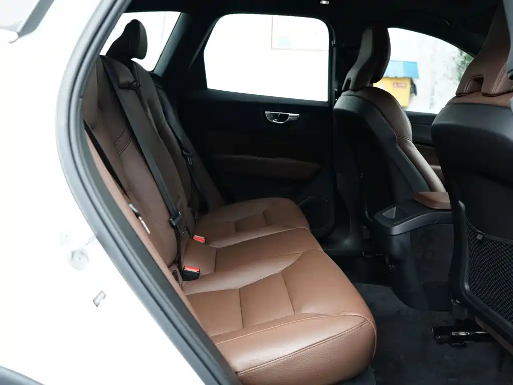Volvo XC60 — миниатюра 22