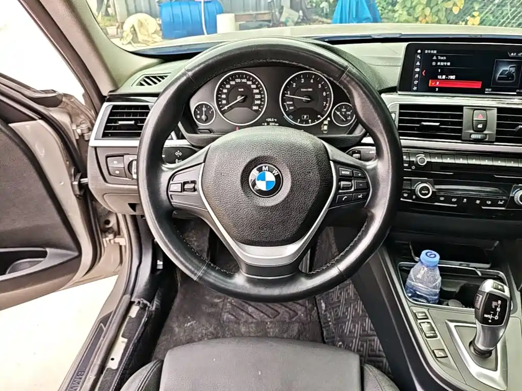 BMW 3 Series — миниатюра 11