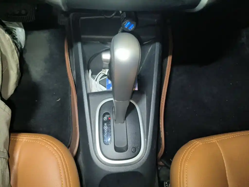 Venucia R50X — миниатюра 7