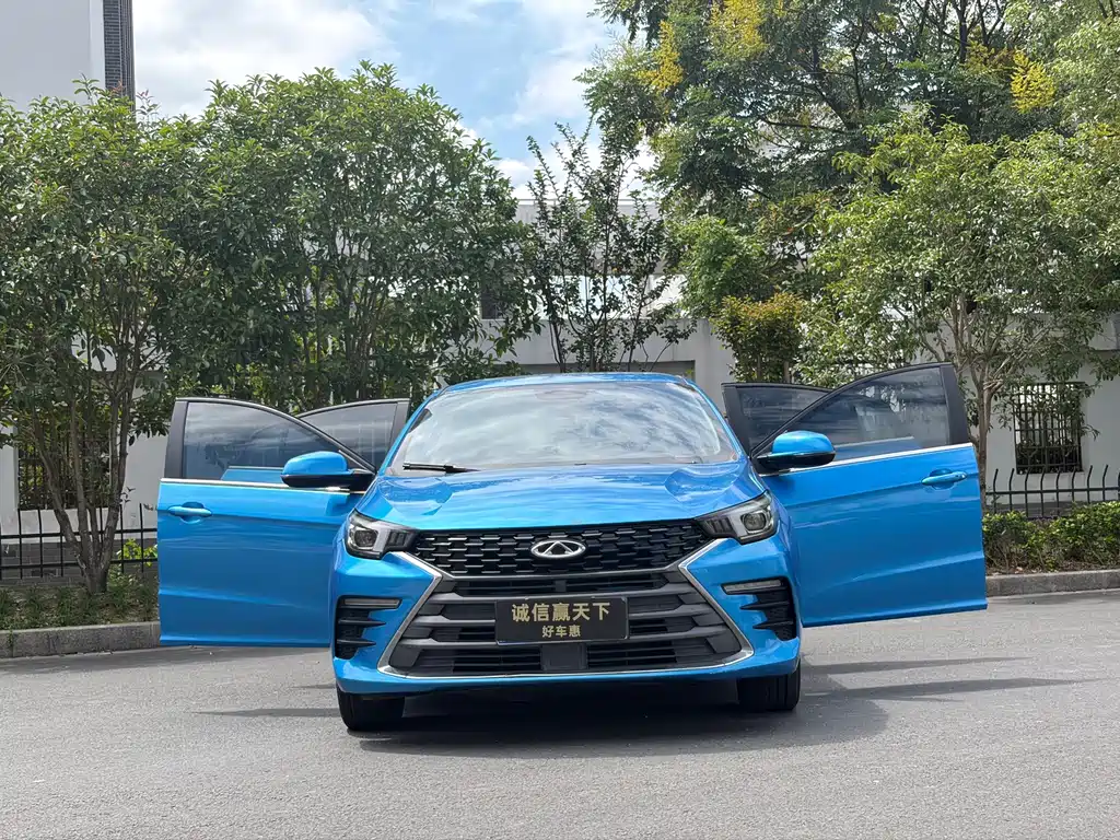 Chery Arrizo 5 PLUS — миниатюра 2