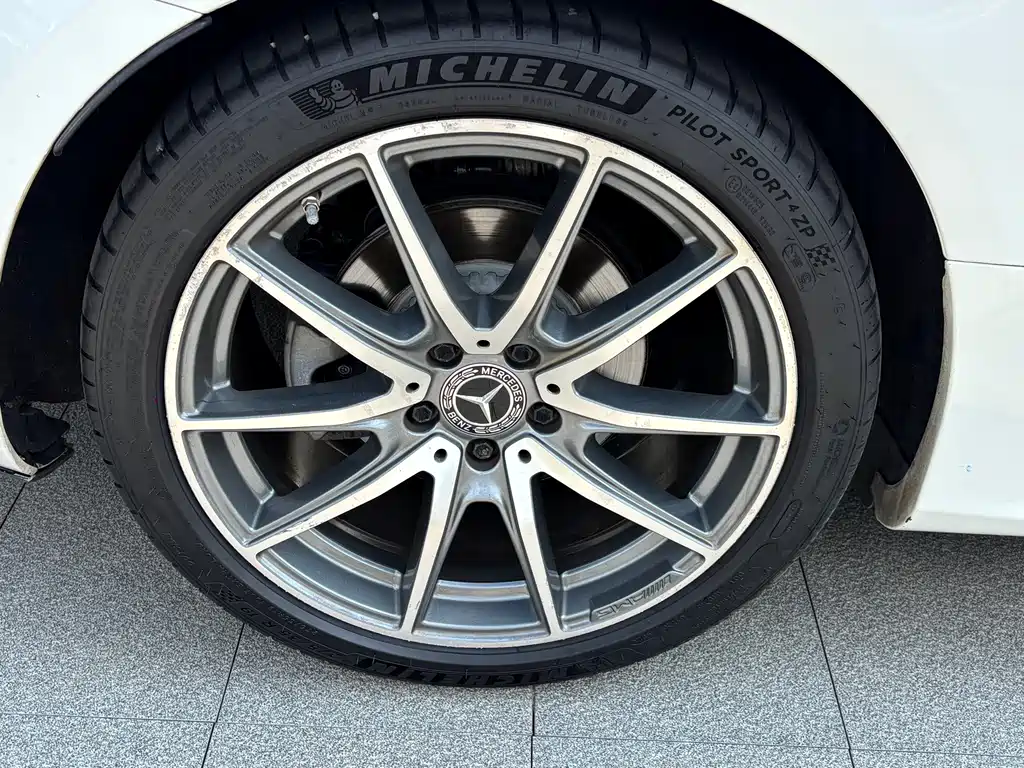 Mercedes-Benz E-Class (Import) — миниатюра 17