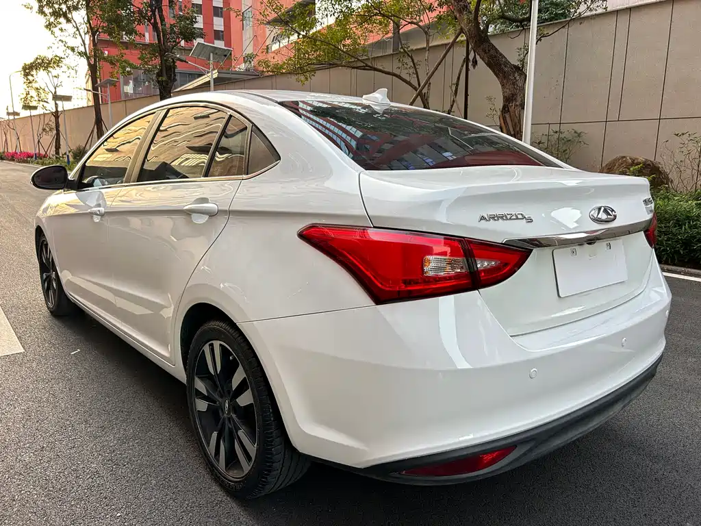CHERY ARRIZO 5