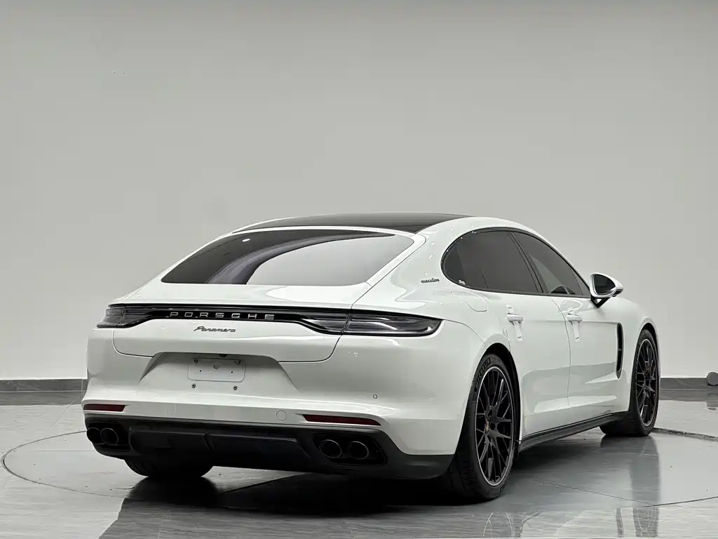 Porsche Panamera — миниатюра 6