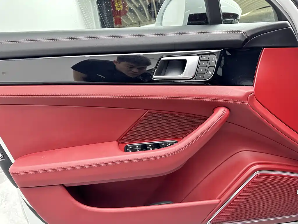 Porsche Panamera — миниатюра 18