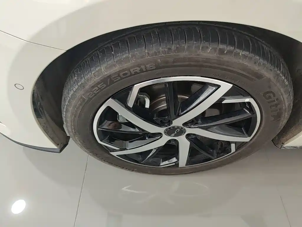 BYD Seal 07 DM-i — миниатюра 23