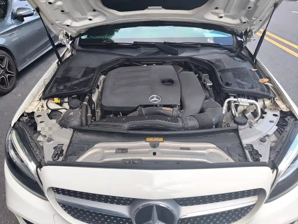 Mercedes-Benz C-Class — миниатюра 17