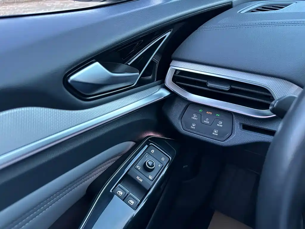 Volkswagen ID.4 Crozz — миниатюра 19